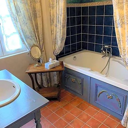Bed & Breakfast Domaine De La Chartreuse Dautre 3*