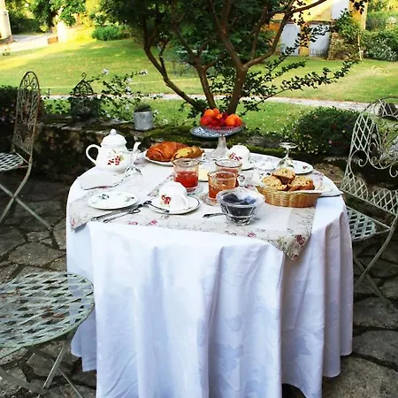 Domaine De La Chartreuse Dautre Bed & Breakfast